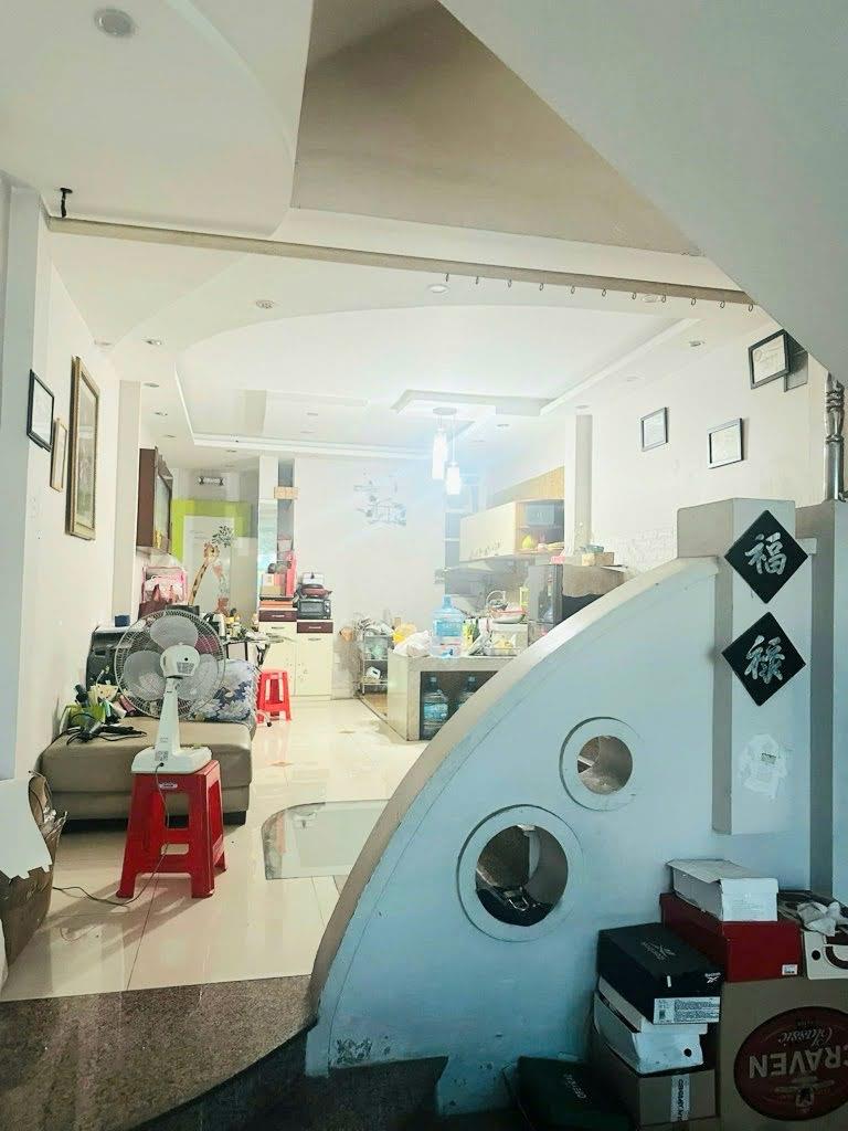 Bán nhà Gò Vấp, Hẻm xe hơi Thống Nhất, P10 Gò Vấp, 60m², 1 trệt 2 lầu ST, 6.75 tỷ TL - Ảnh 1
